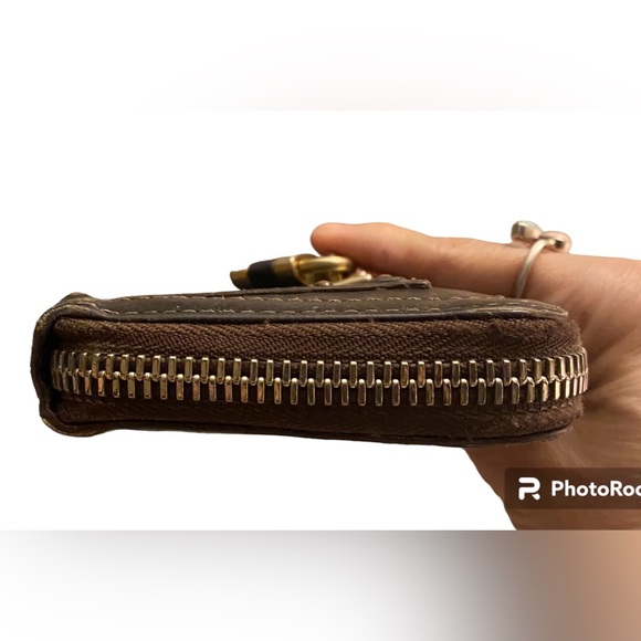 Chloé Paddington Brown Leather W/Gold Hardware Lock W/Key Wallet in EUC - Picture 9 of 9